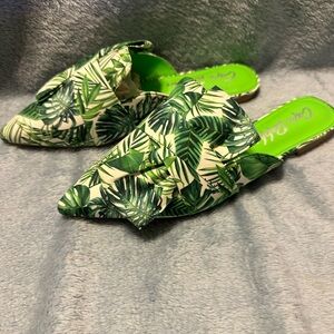 Cape Robbin Green Leaf Mules